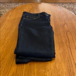 💎 St John’s Petite Dark-wash Straight leg Jeans